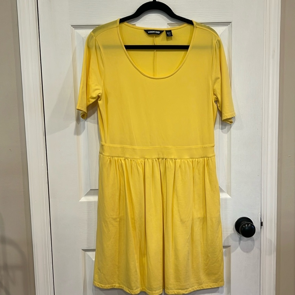 Women Lands End cotton dress size 10-12. New. No tags